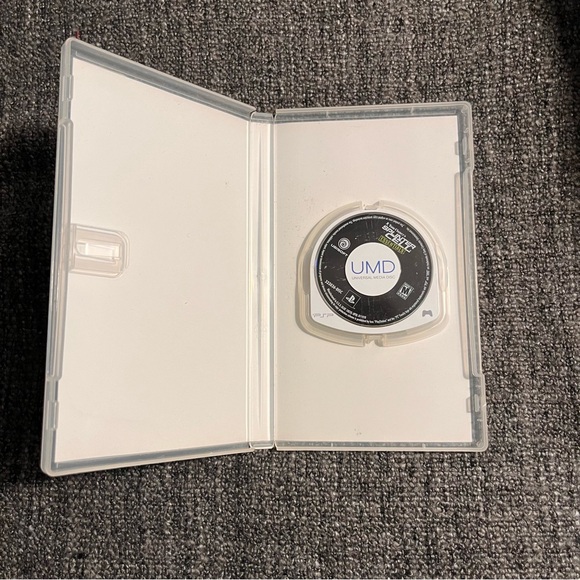 Splinter Cell Essentials‎ Sony PSP Game - Picture 3 of 4